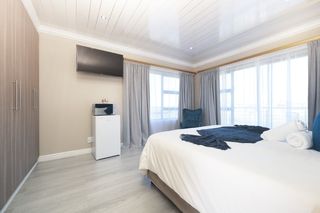 sea side accommodation bnb bluewater bay king kings lodge king room 3 030