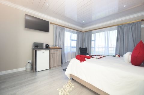 sea side accommodation bnb bluewater bay king kings lodge king room 2 077