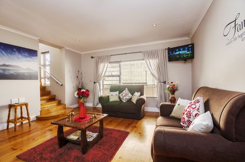 sea side accommodation guest lodge bluewater bay king 019