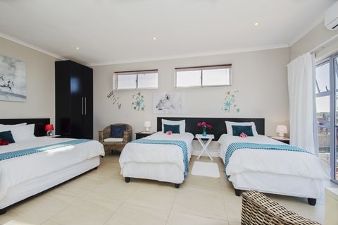 sea side accommodation guest lodge bluewater bay king 024