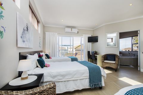 sea side accommodation guest lodge bluewater bay king 026