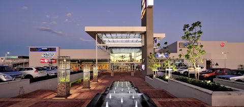 nearby-king-guest-lodge-baywest