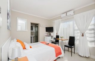 sea side accommodation bnb bluewater bay king kings lodge room2 1